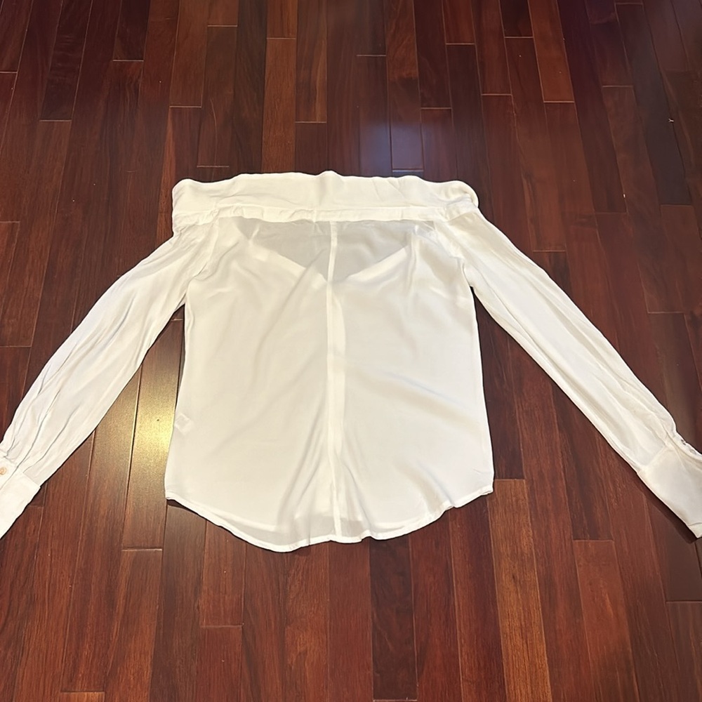 Vici White City Summer Cold Shoulder Blouse - Picture 4 of 7